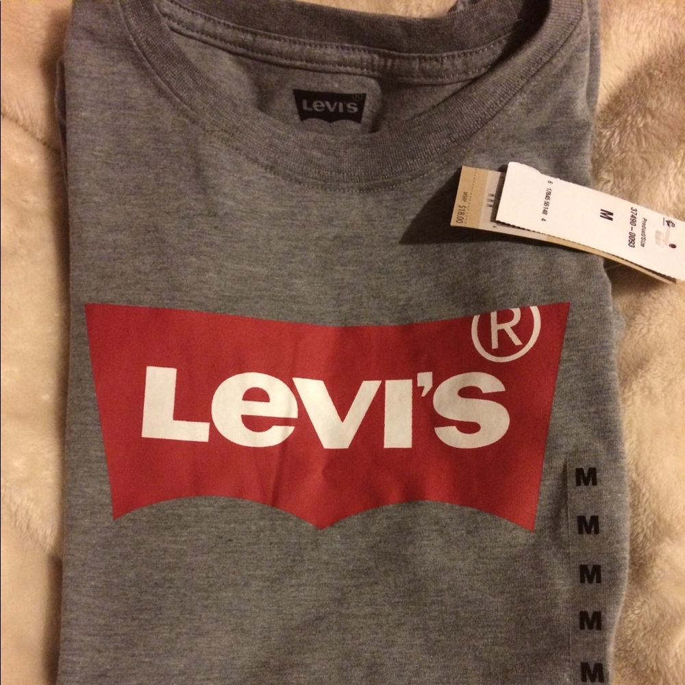 Levi's t-shirt